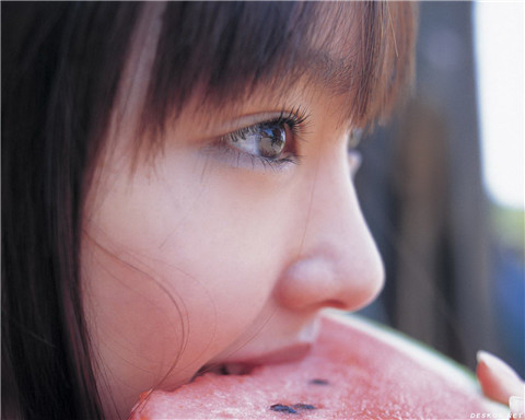 找女生聊天开头20句话,从聊天开场白刺激女生的情感3